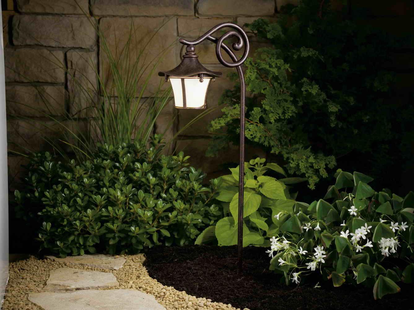 12V Cotswold Landscape Path Light Aged Bronze - Bees Lighting