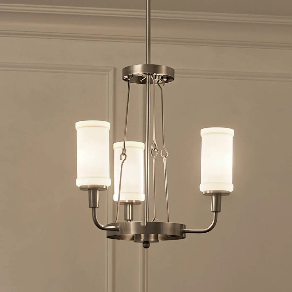 Vetivene 21" 3-Light Chandelier, Classic Pewter Finish - Bees Lighting