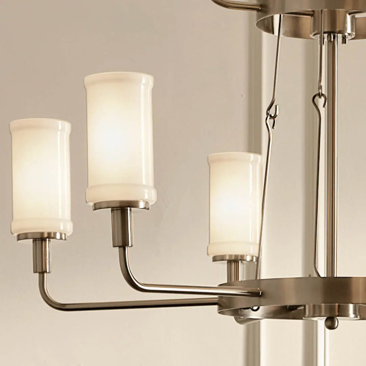 Vetivene 40" 9-Light Chandelier, Classic Pewter Finish - Bees Lighting