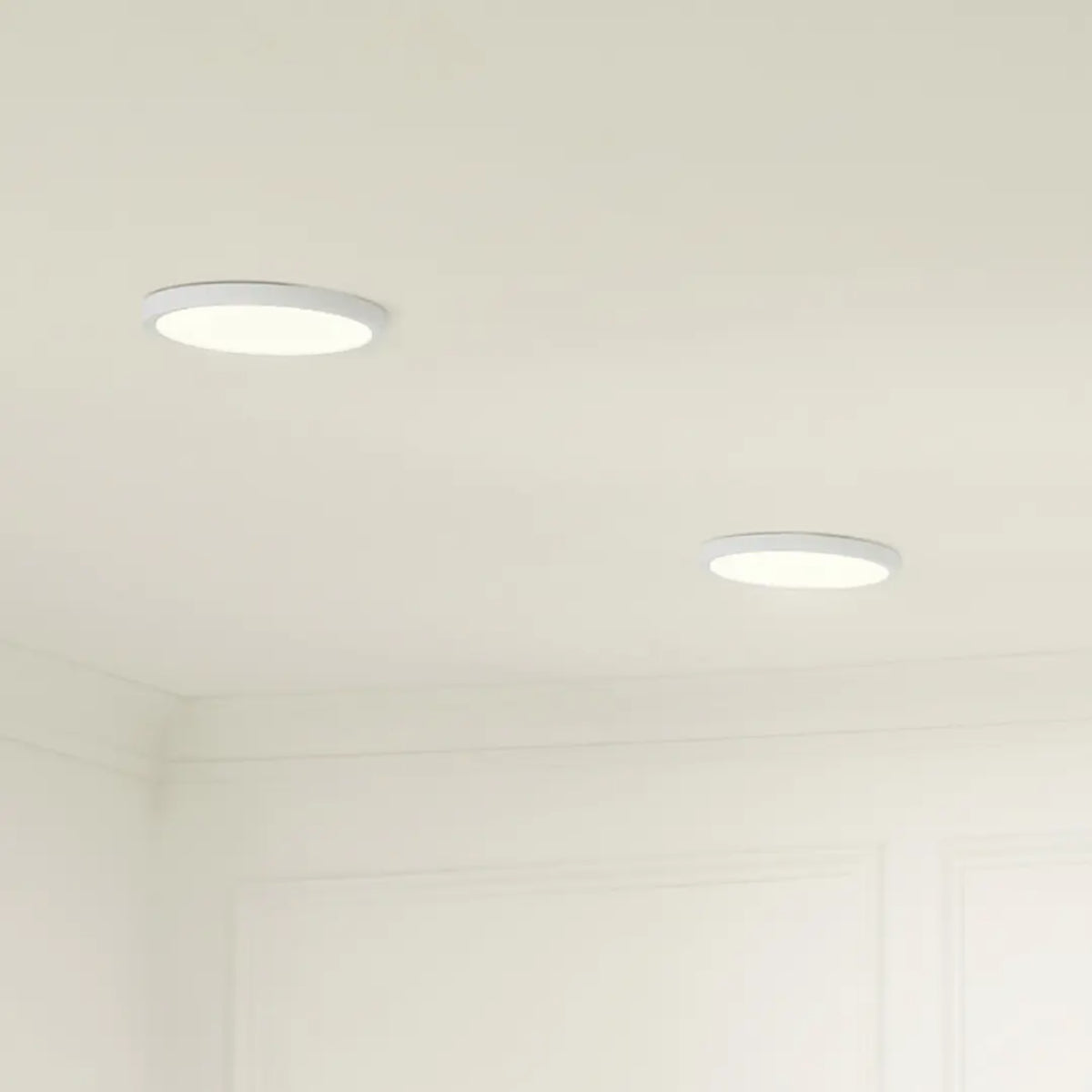 Ara 9" Round LED Flush mount Light, White Finish