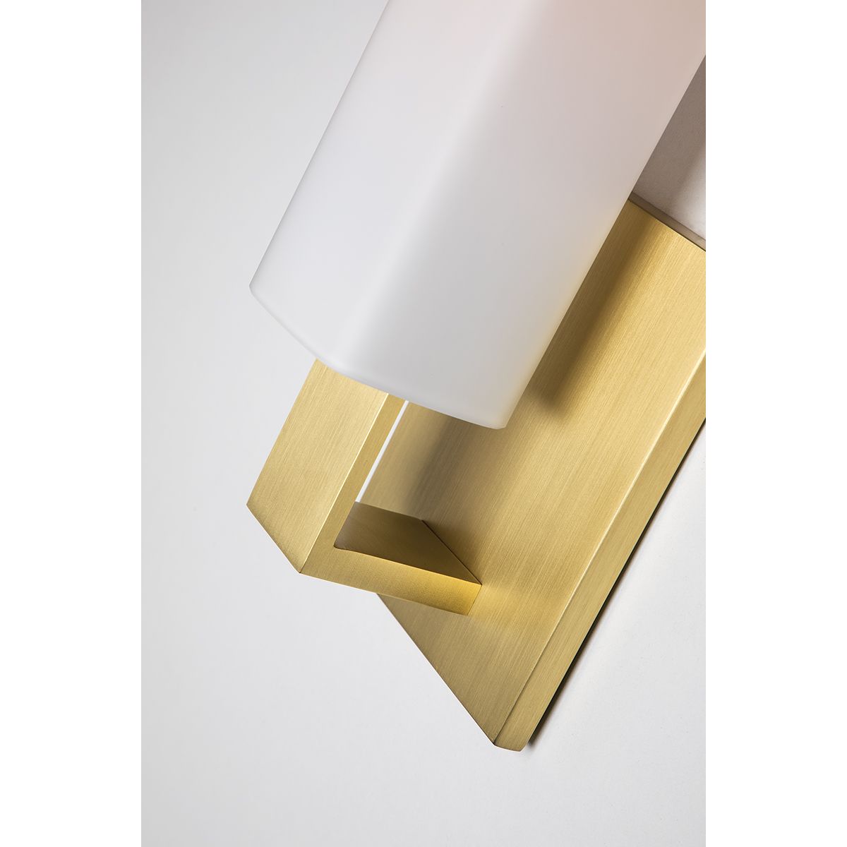 Livingston 14 in. Armed Sconce Antique Brass finish