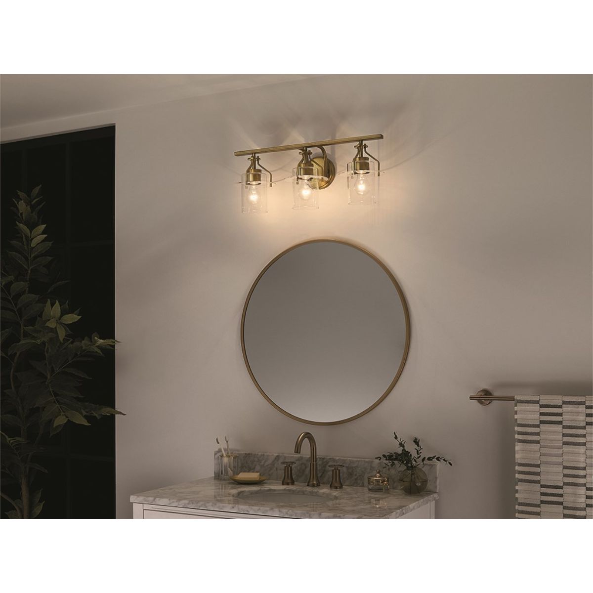 Everett 24 in. 3 Lights Vanity Light Brushed Brass finish