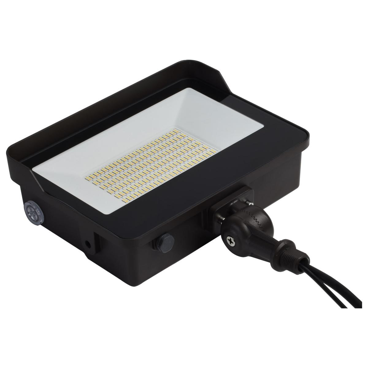 LED Flood Light With Photocell, 45/80 Watts, 1200 Lumens, 30K/40K/50K, 120-347V - Bees Lighting