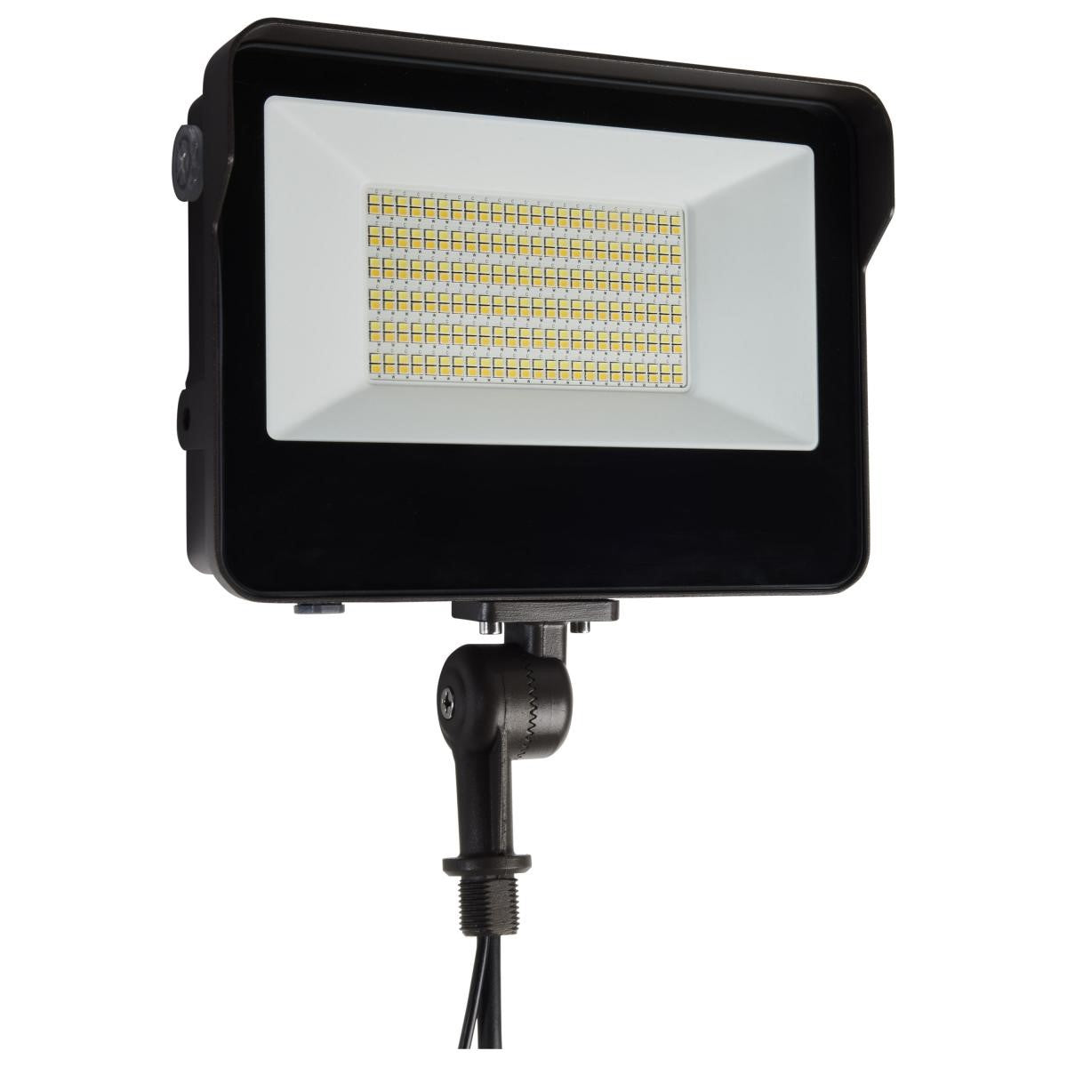 LED Flood Light With Photocell, 45/80 Watts, 1200 Lumens, 30K/40K/50K, 120-347V - Bees Lighting