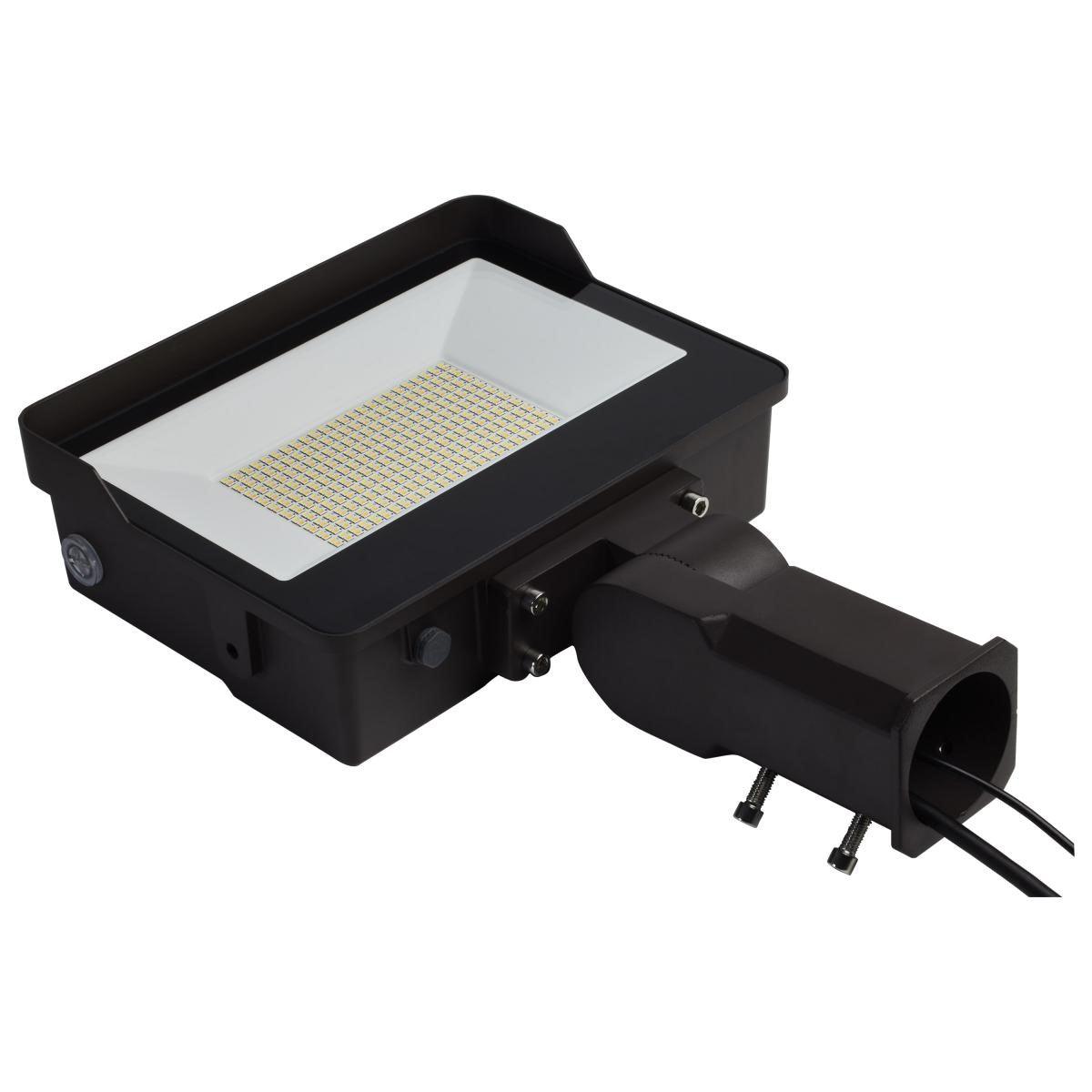 LED Flood Light With Photocell, 100/150 Watts, 21000 Lumens, 30K/40K/50K, 120-347V - Bees Lighting