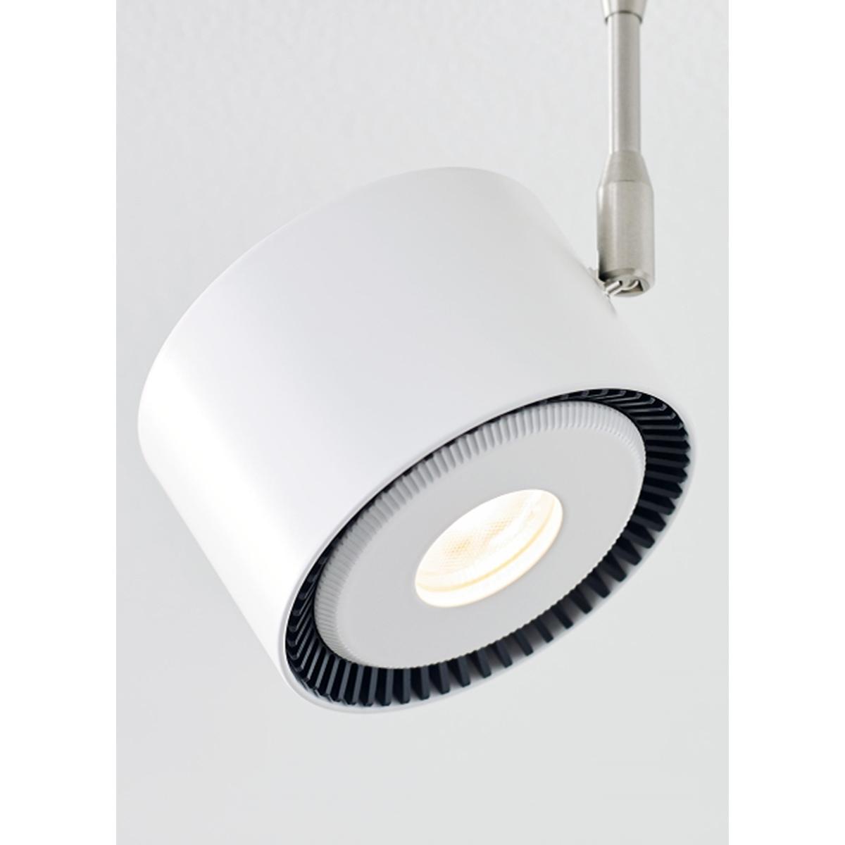 3 In. Stem Iso LED Monorail Head 16W 3000K 704 Lumens 30Â-degree Beam Angle White finish - Bees Lighting