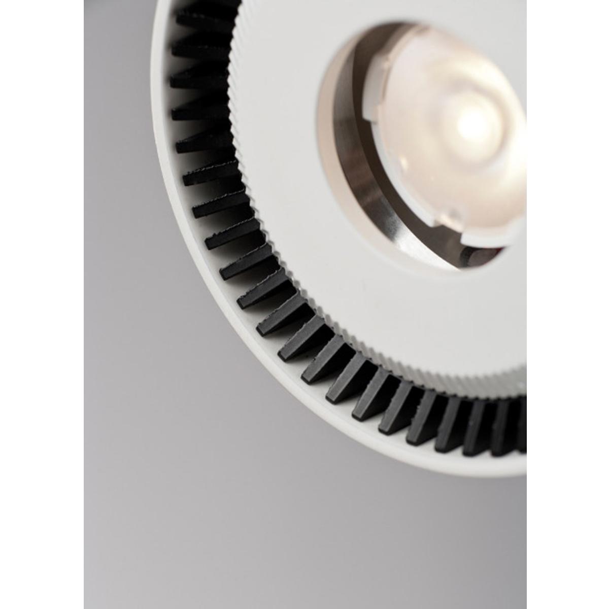 6 In. Stem Iso LED Monorail Head 16W 3000K 704 Lumens 30Â-degree Beam Angle White finish - Bees Lighting