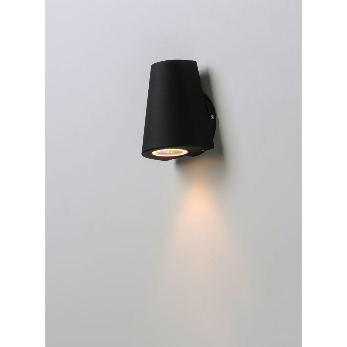 Mini 6 In. Outdoor Wall Sconce 450 Lumens Black Finish - Bees Lighting