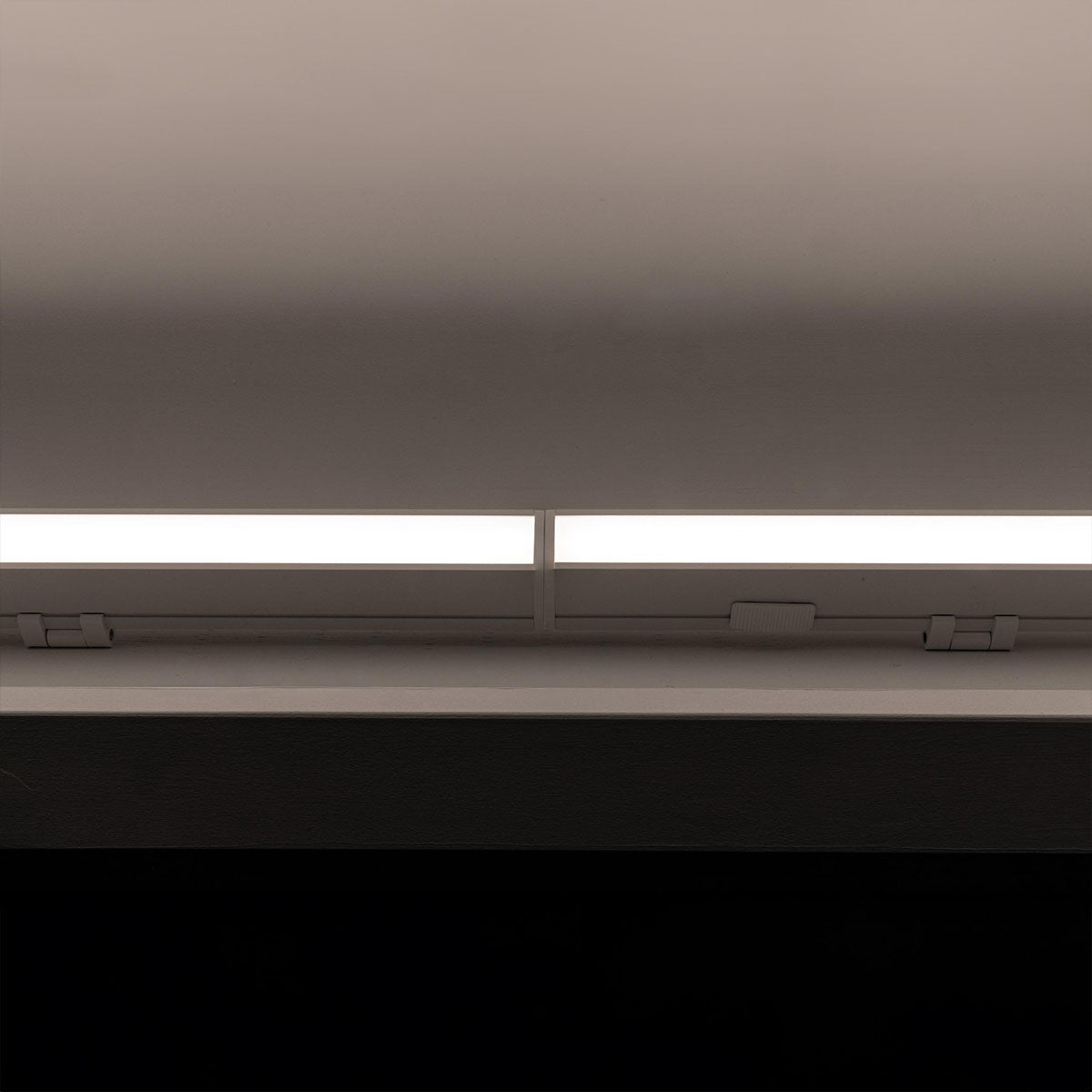 32" Linear Cove LED Strip Light, 1291 Lumens, 5 CCT Switchable 2700K to 5000K, 120V