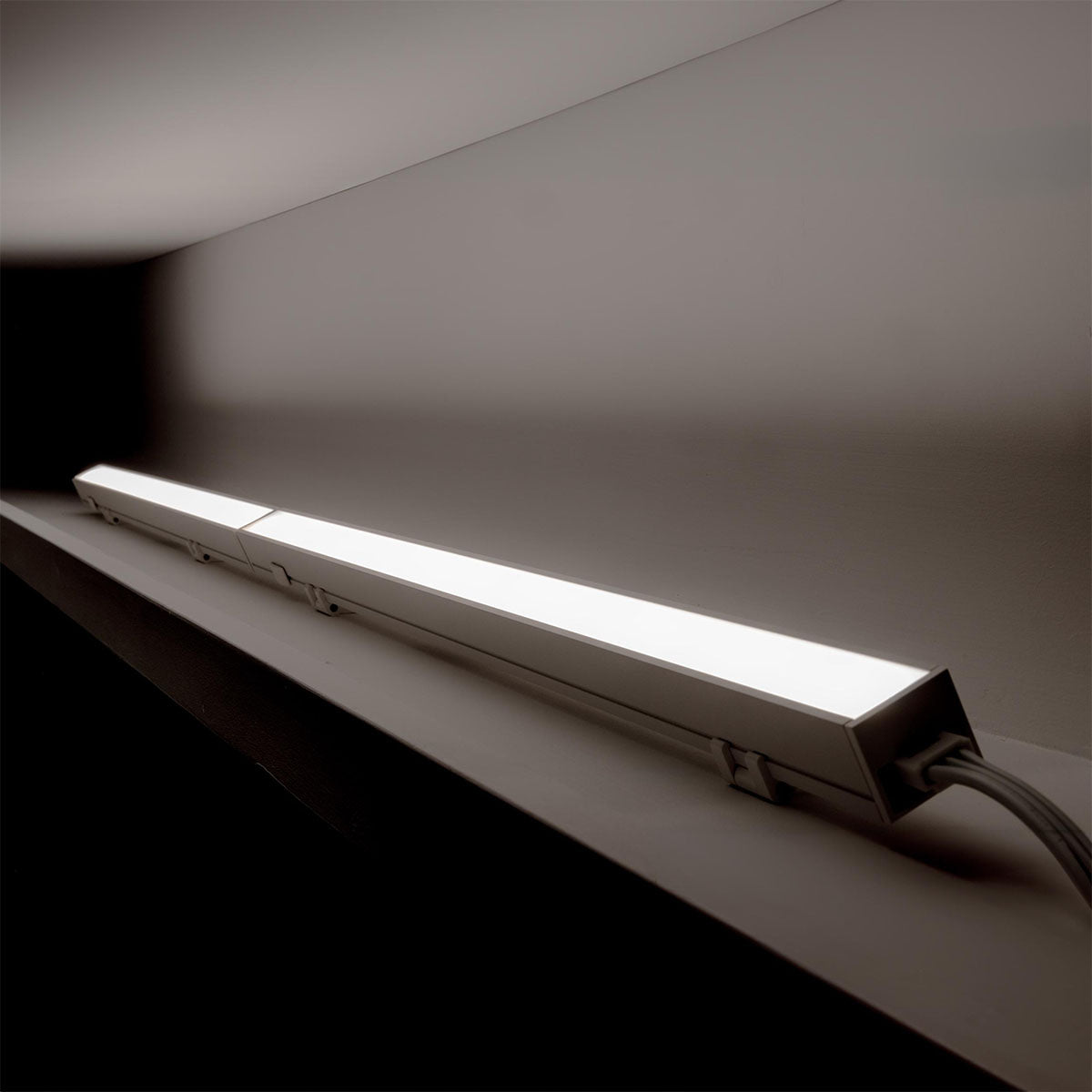 32" Linear Cove LED Strip Light, 1291 Lumens, 5 CCT Switchable 2700K to 5000K, 120V