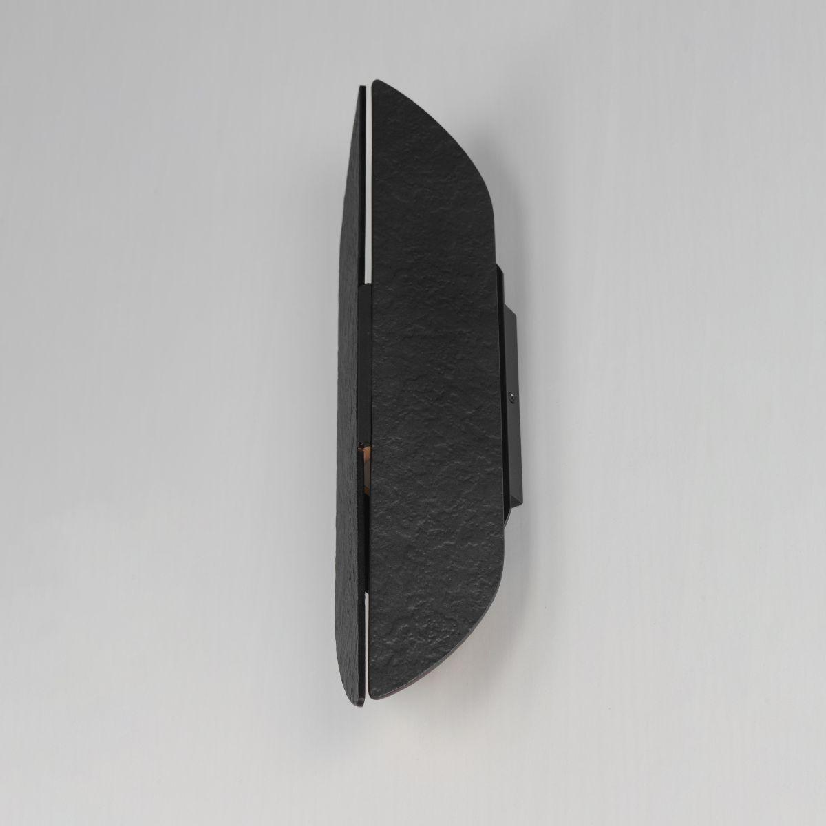 Tectonic 18 in. LED Outdoor Wall Sconce 3000K Black Finish - Bees Lighting