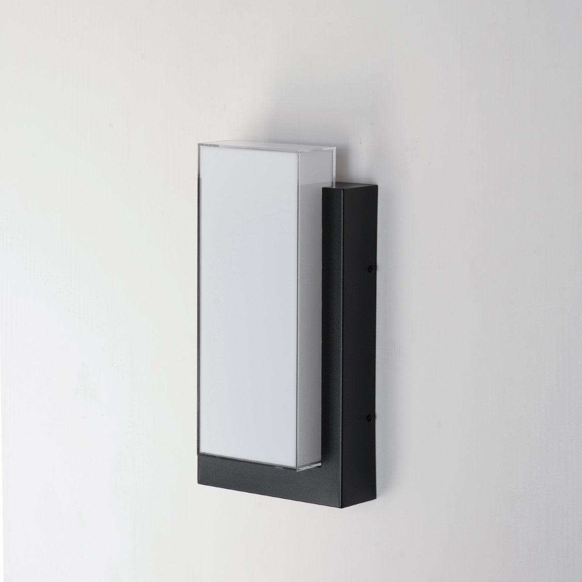 Tower 15 in. LED Outdoor Wall Sconce 3000K Black Finish - Bees Lighting