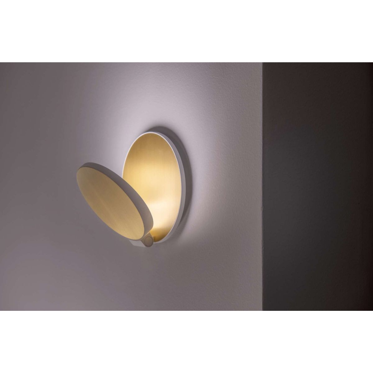 Gravy 5 in. LED Wall Light Hardwire Matte White Body Brass Plate - Bees Lighting