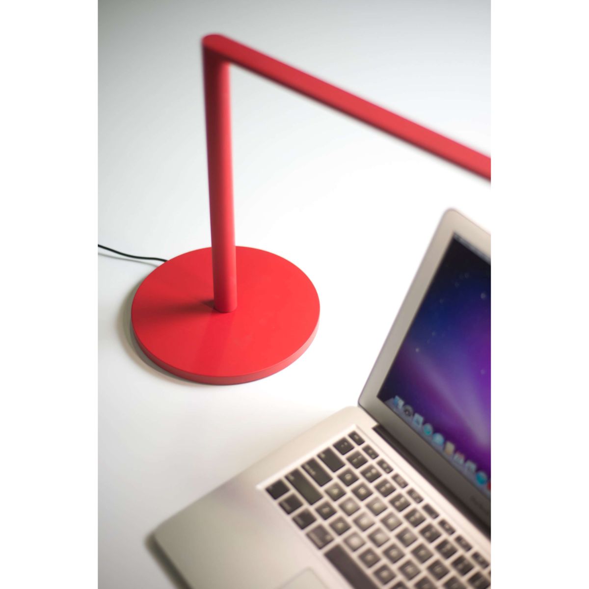 Lady7 Matte Red Contemporary LED Desk Lamp and USB Port