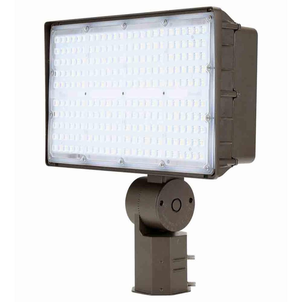 LED Flood Light, 9400 Lumens, 70 Watts, 5000K, 120-277V, Slipfitter mount - Bees Lighting