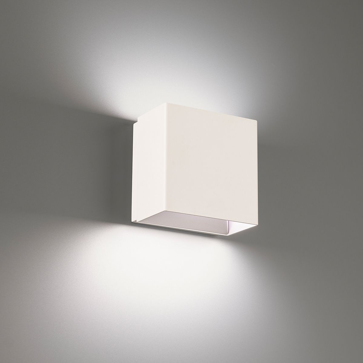 Boxi 5" LED wall light 3000K white finish