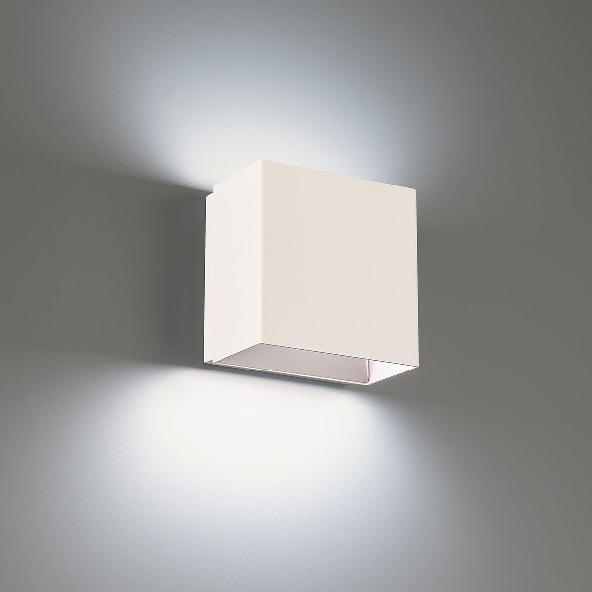 Boxi 5" LED wall light 3500K white finish