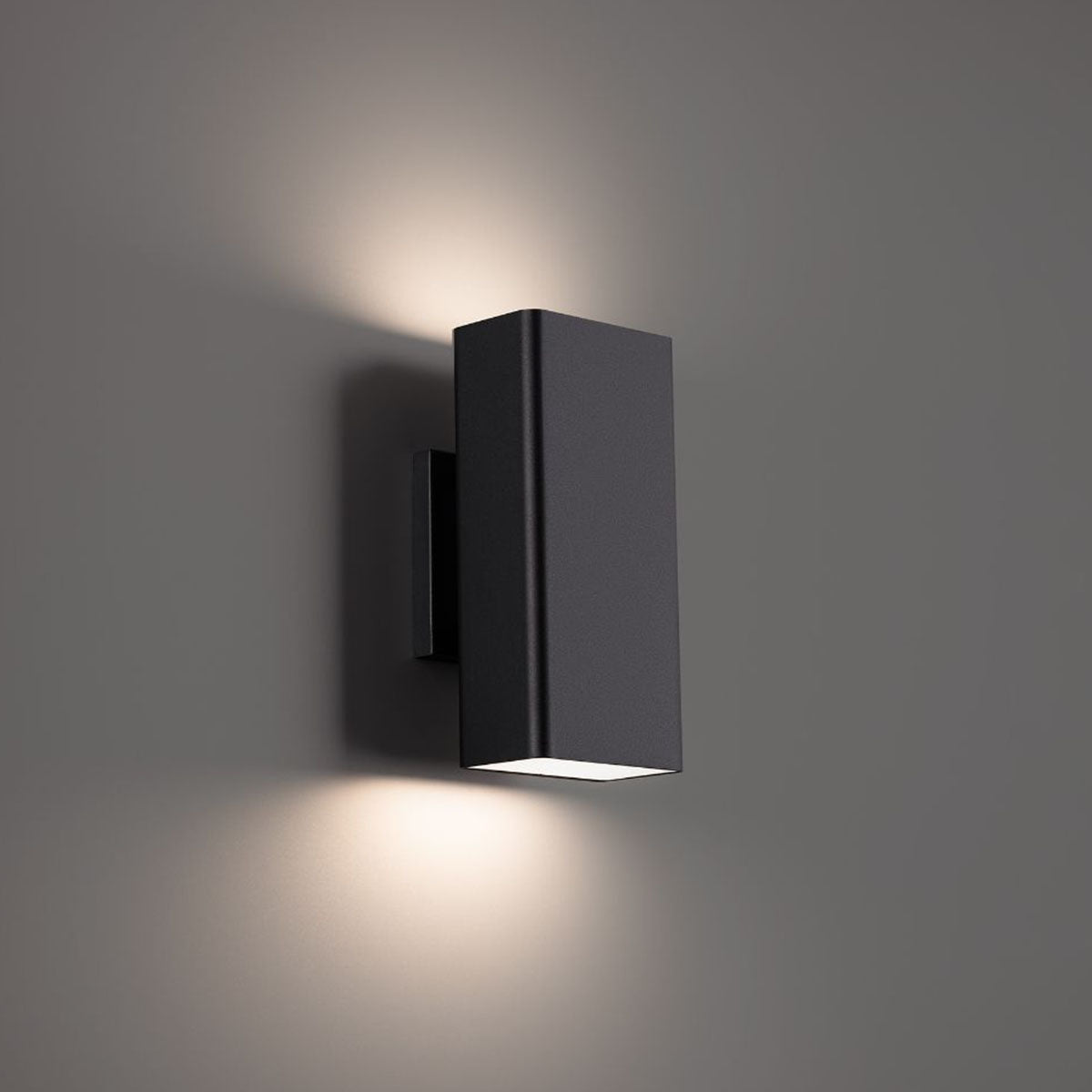 Edgey 10 in. LED Outdoor Wall Sconce 3000K Black Finish - Bees Lighting